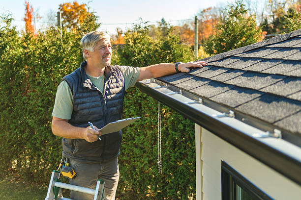 Professional Roofing technician working in Campbell, CA